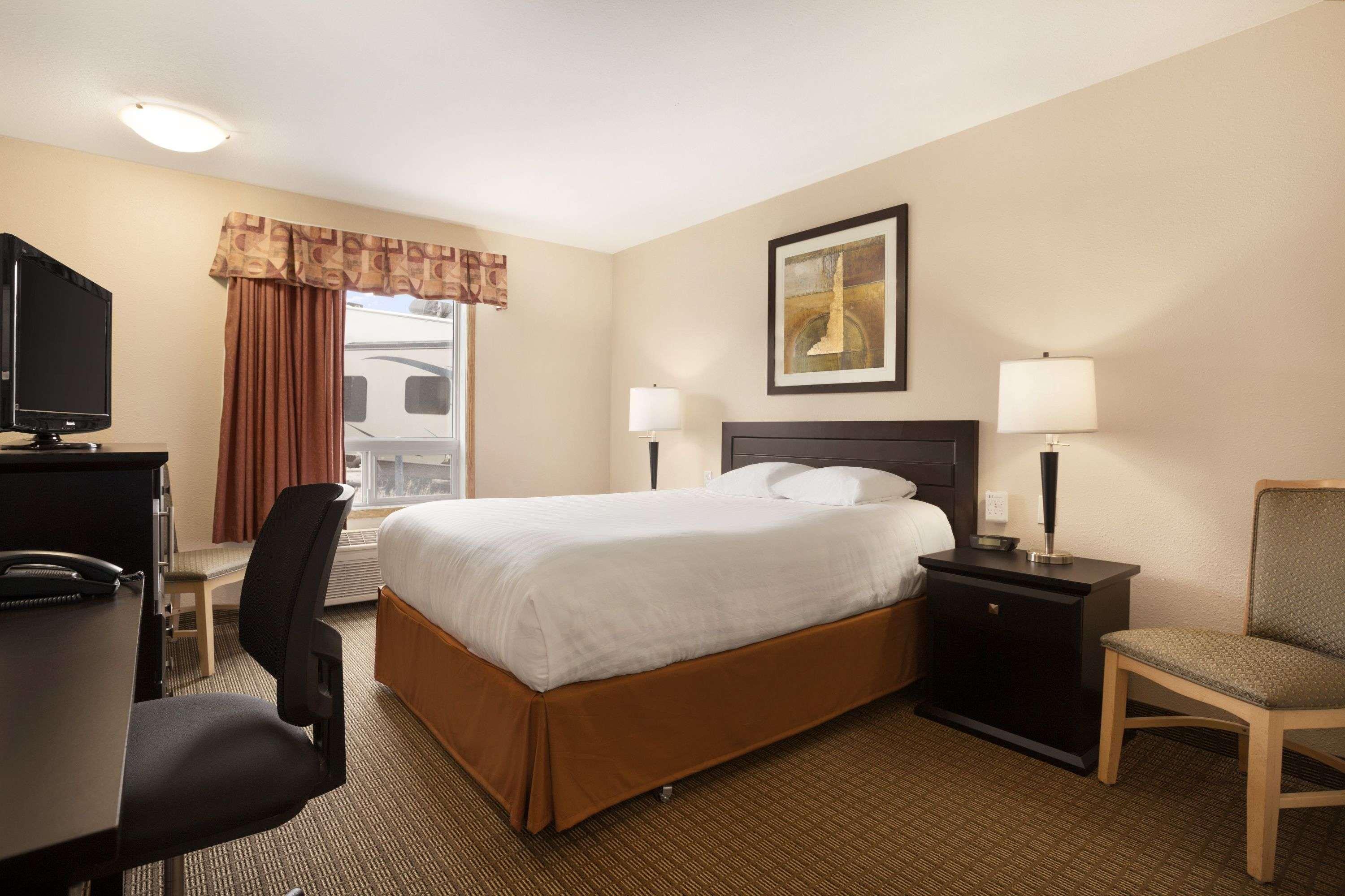 Super 8 By Wyndham Edmonton International Airport Hotel Leduc Exterior photo