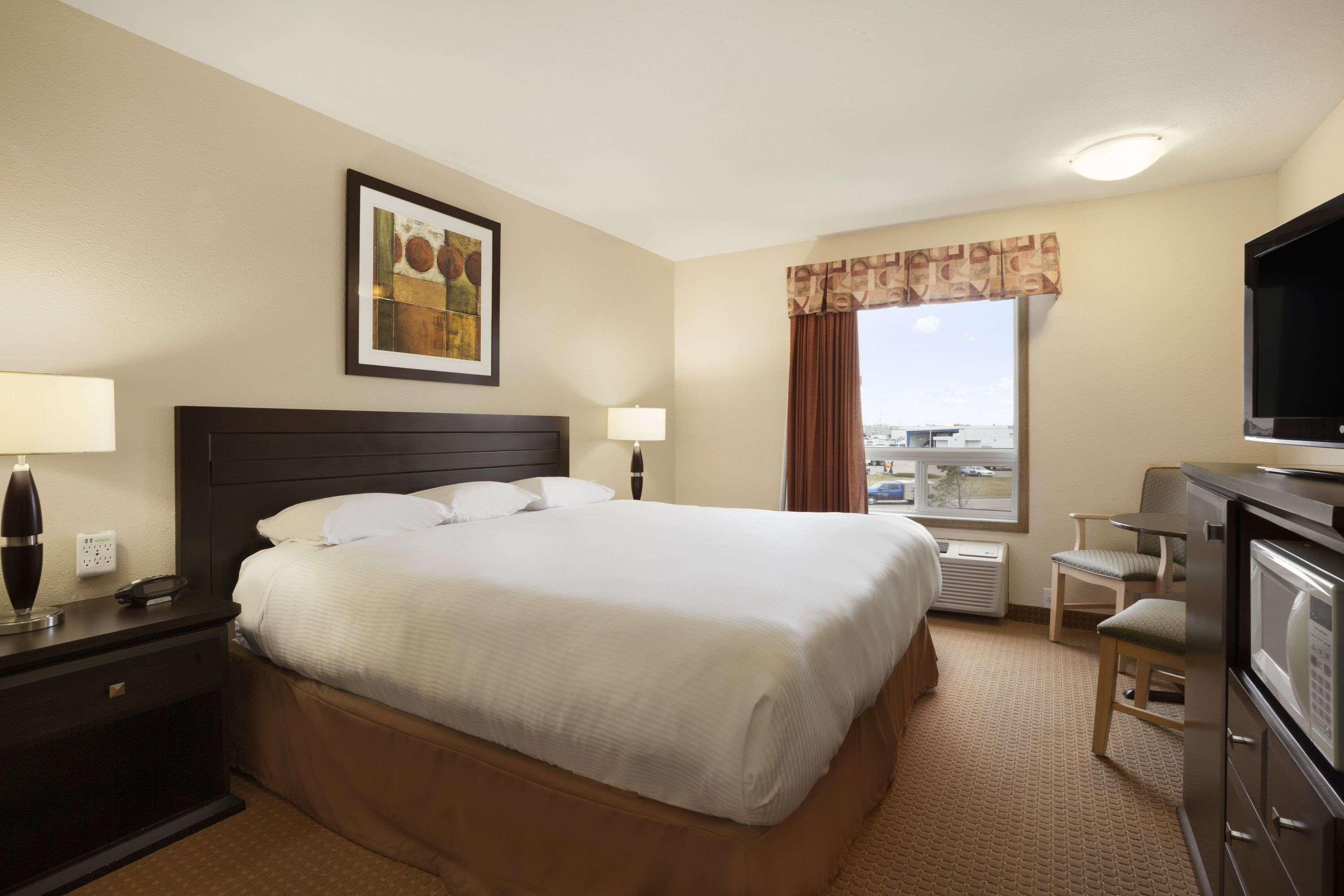 Super 8 By Wyndham Edmonton International Airport Hotel Leduc Exterior photo