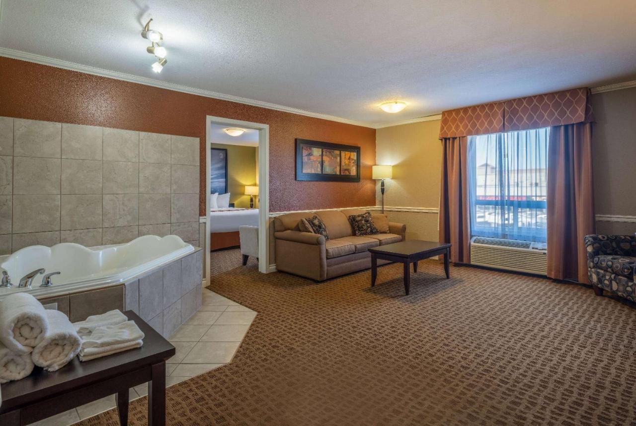 Super 8 By Wyndham Edmonton International Airport Hotel Leduc Exterior photo