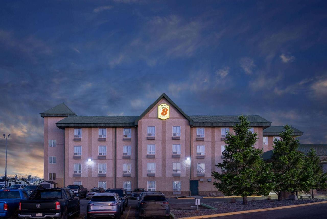 Super 8 By Wyndham Edmonton International Airport Hotel Leduc Exterior photo
