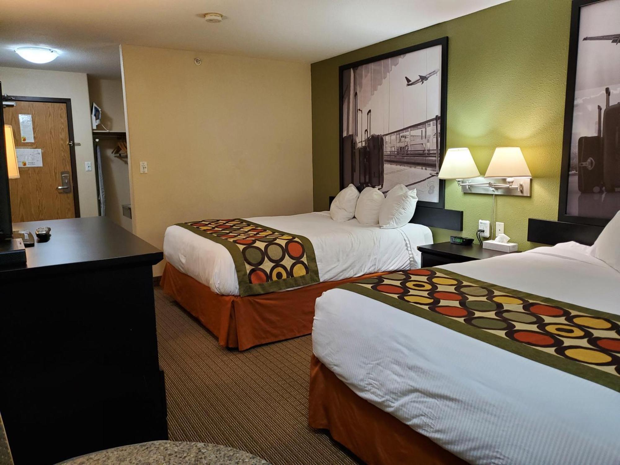 Super 8 By Wyndham Edmonton International Airport Hotel Leduc Exterior photo